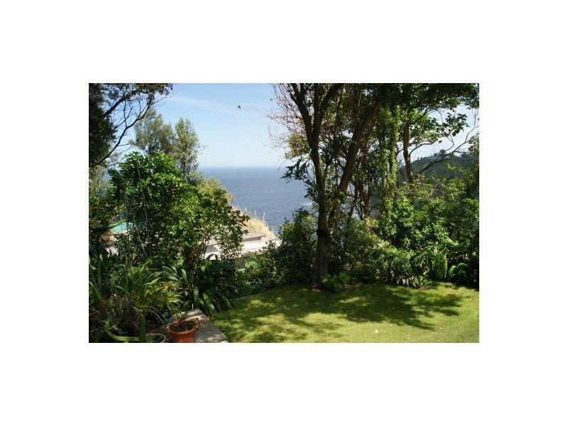 323-325 Lawrence Hargrave Drive, Clifton NSW 2515