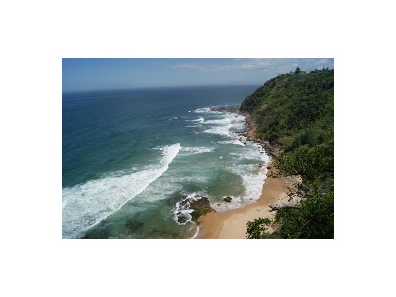 323-325 Lawrence Hargrave Drive, Clifton NSW 2515