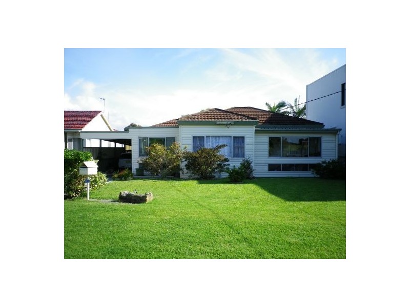 4 Juanita Avenue, Towradgi NSW 2518