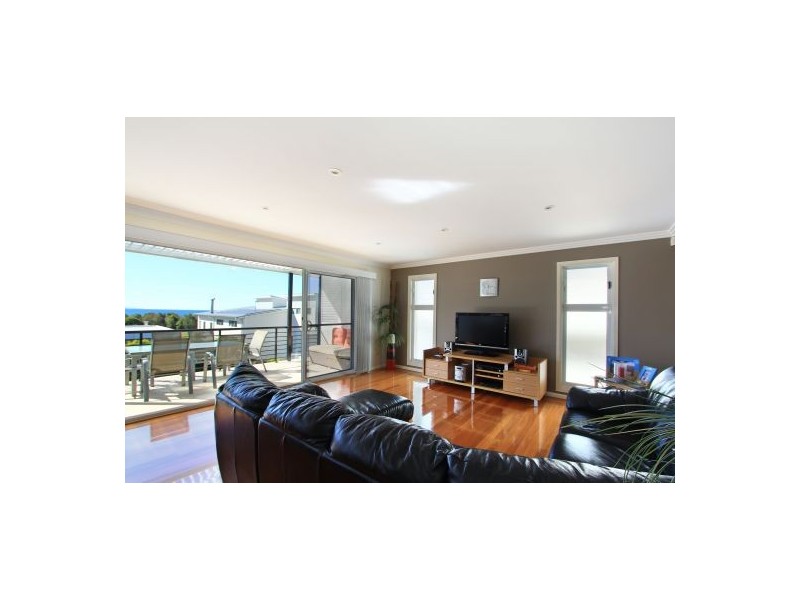12 Mundaban Crt, Bulli NSW 2516