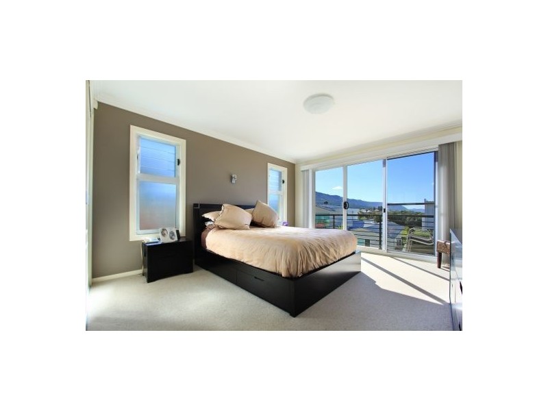 12 Mundaban Crt, Bulli NSW 2516