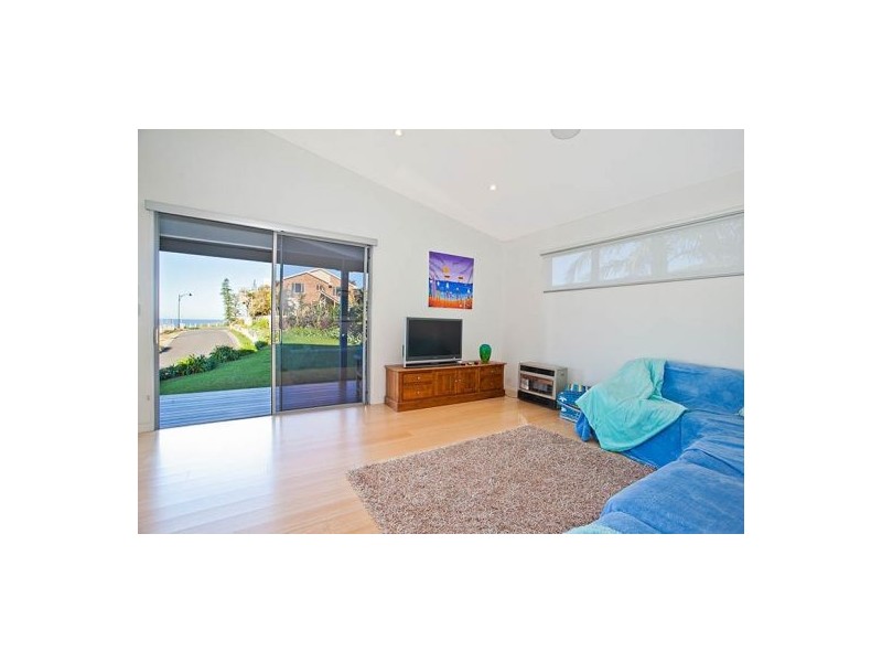 5 Weaver Terrace, Bulli NSW 2516