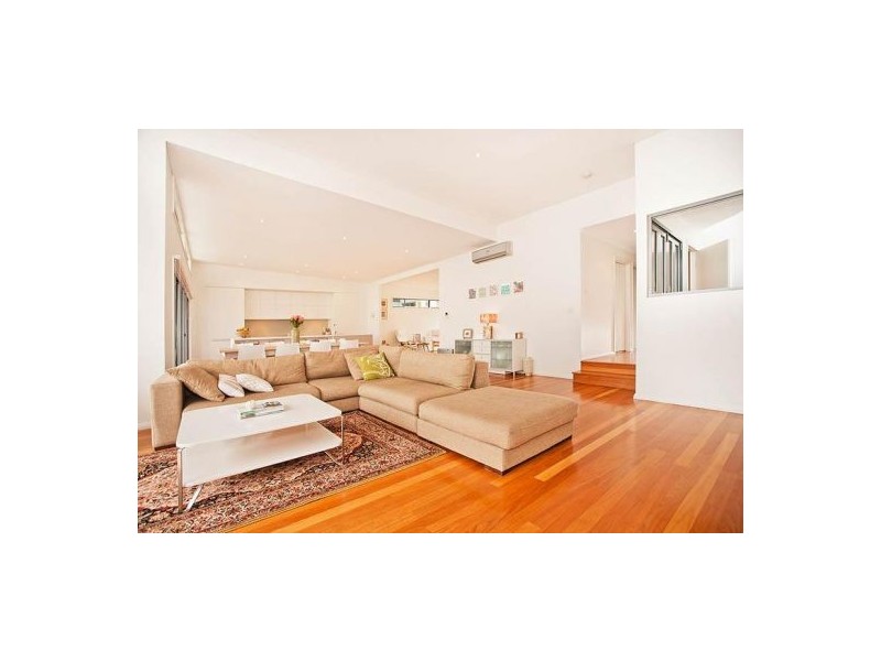 7 Weaver Terrace, Bulli NSW 2516