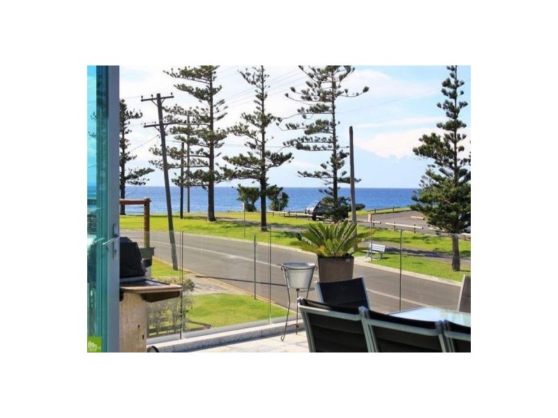 16 Trinity Row, Bulli NSW 2516