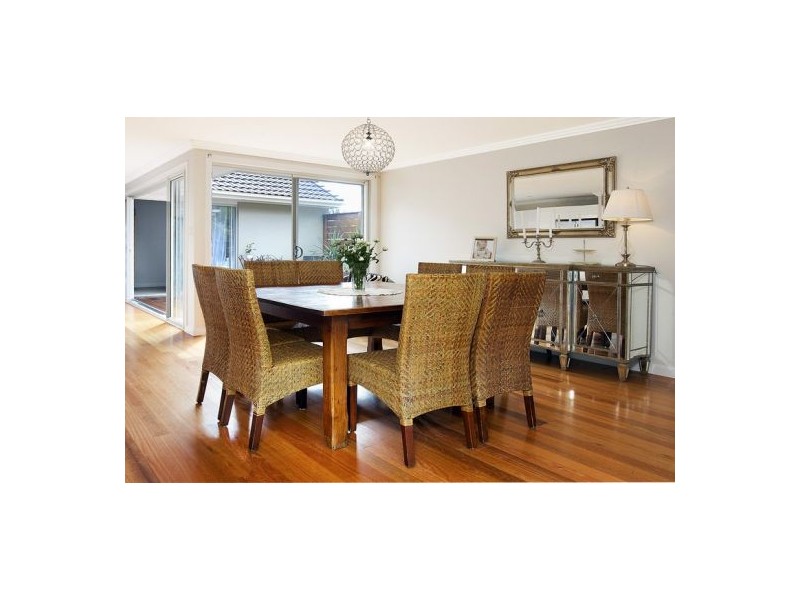 21 Benelong St, Bulli NSW 2516