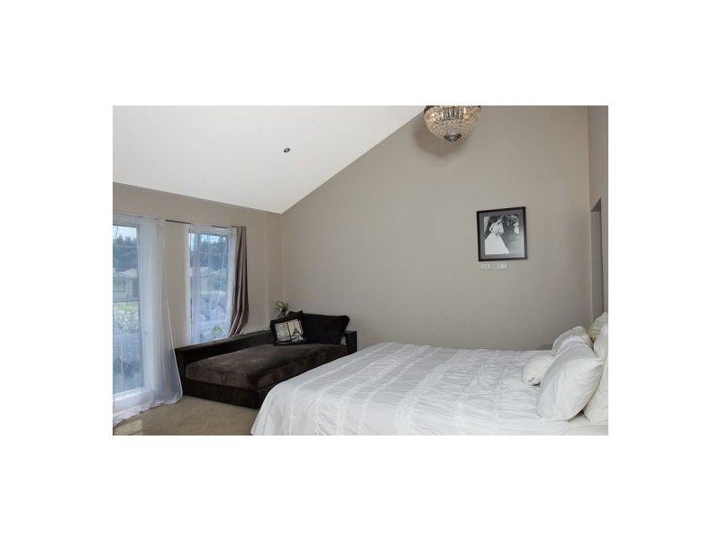 21 Benelong St, Bulli NSW 2516