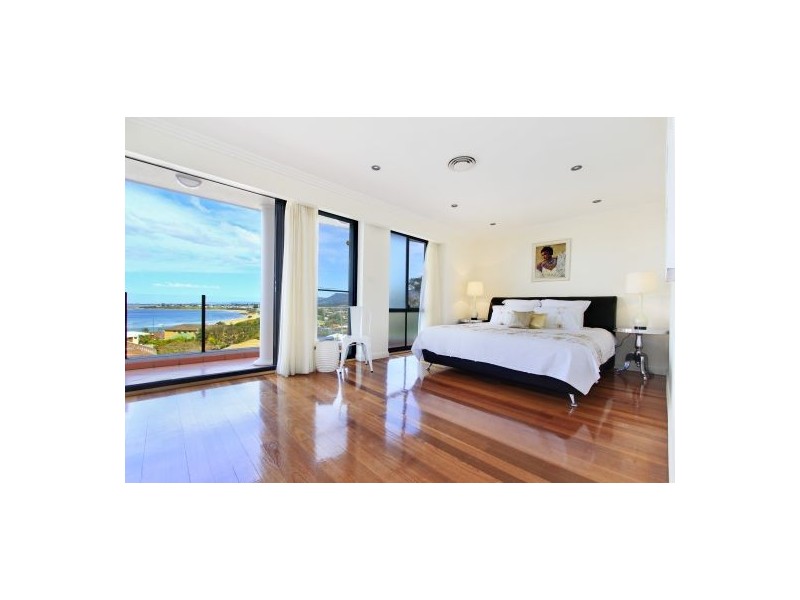 2j Mountain Road, Austinmer NSW 2515