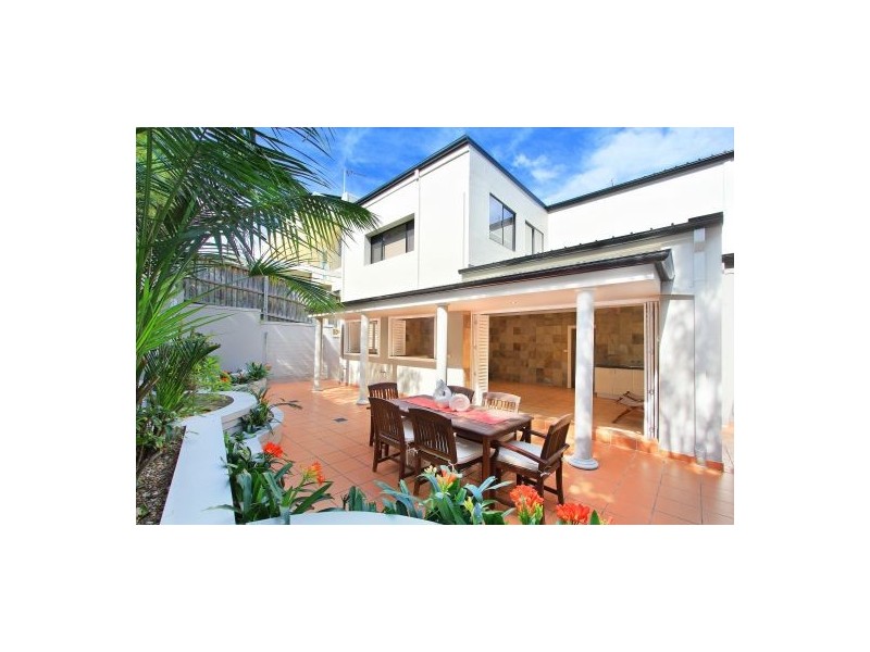 2j Mountain Road, Austinmer NSW 2515