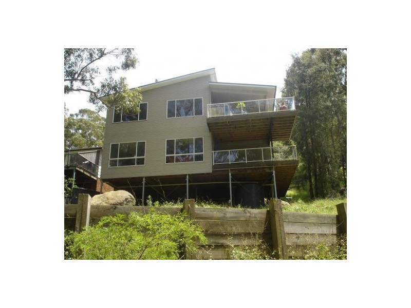 9 Sturt Place, Bulli NSW 2516