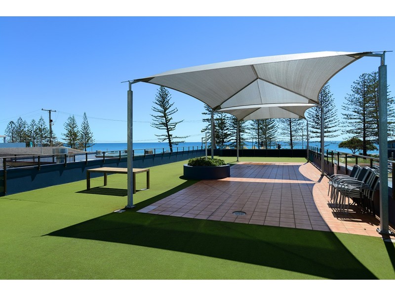 1/156 Alexandra Parade, Alexandra Headland QLD 4572