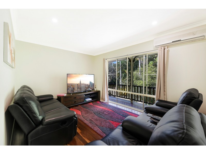 4 Paskins Road, Palmwoods QLD 4555