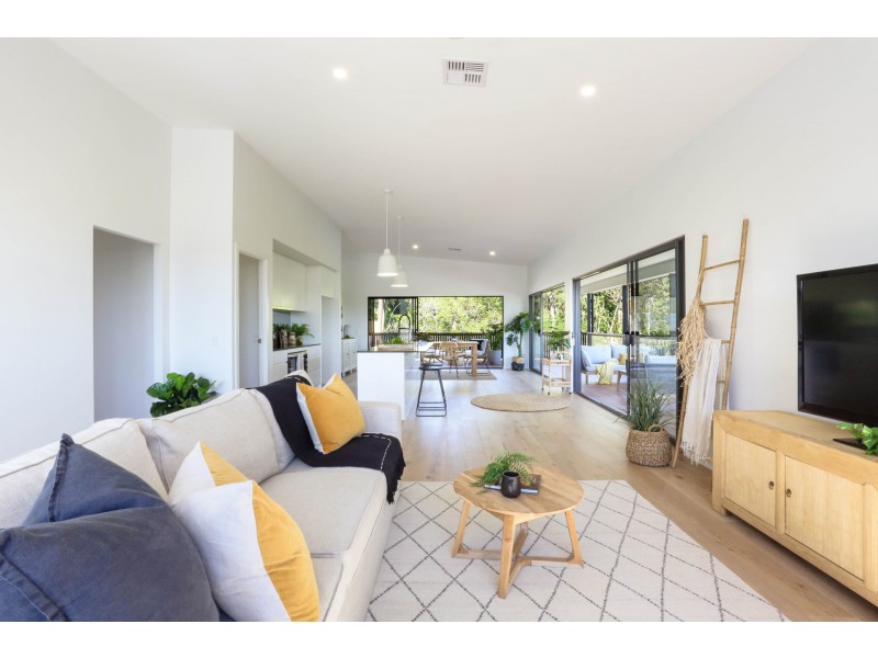 22 Golf Links Drive, Buderim QLD 4556
