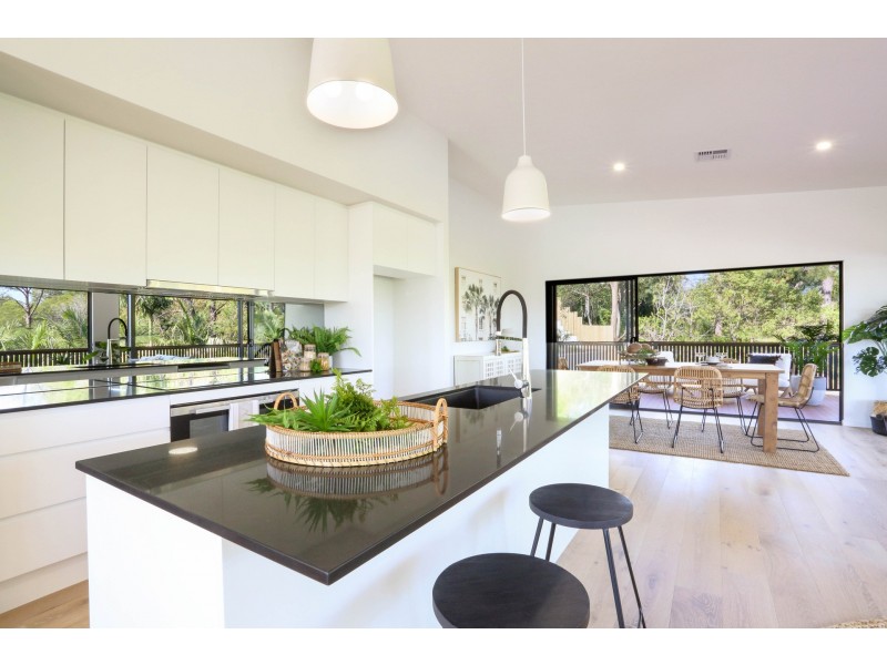 22 Golf Links Drive, Buderim QLD 4556