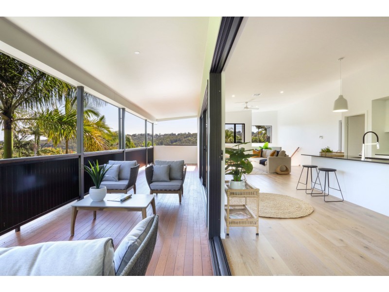 22 Golf Links Drive, Buderim QLD 4556