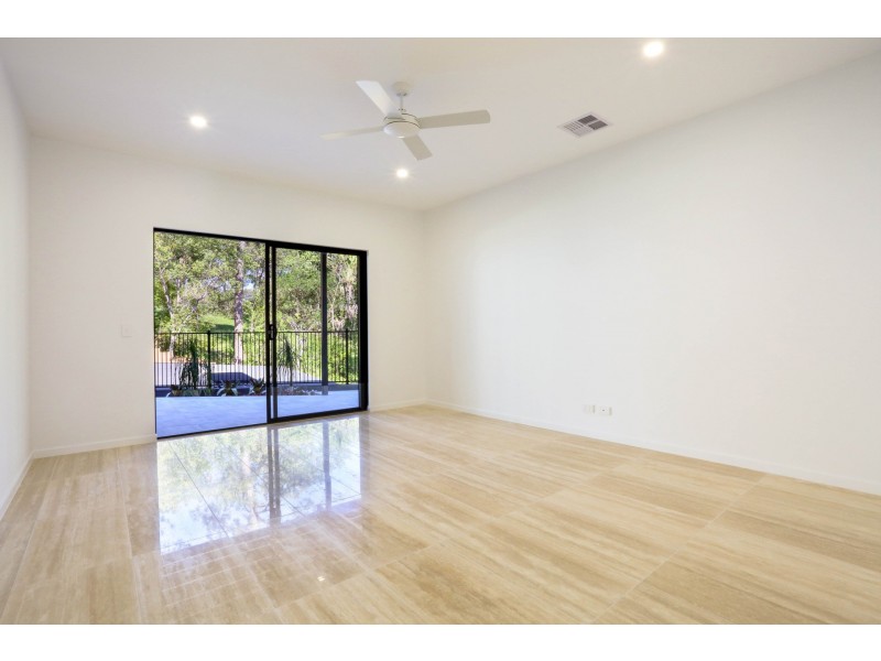22 Golf Links Drive, Buderim QLD 4556