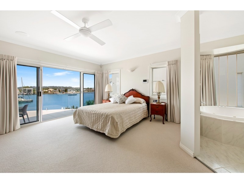 86 Mooloolah Drive, Minyama QLD 4575