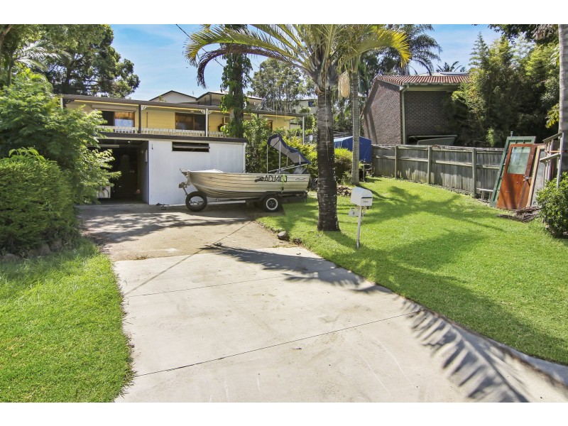 9 Mitchelli Court, Little Mountain QLD 4551