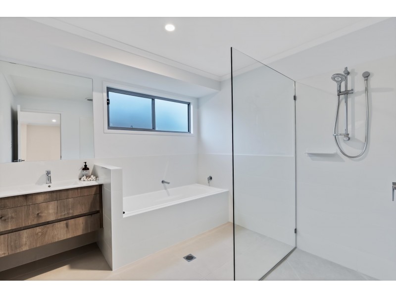 26 Rosella Place, Nambour QLD 4560