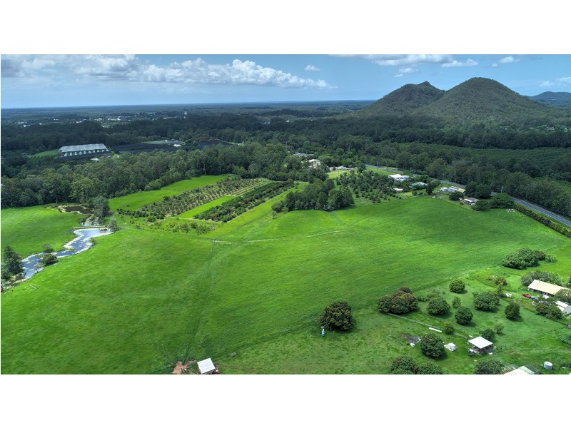 368 Peachester Road, Beerwah QLD 4519