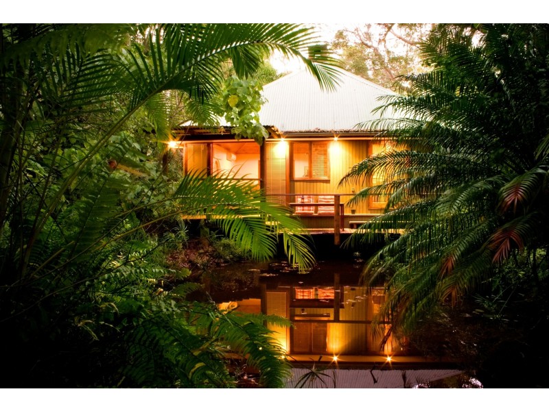 609 Hunchy Road, Hunchy QLD 4555