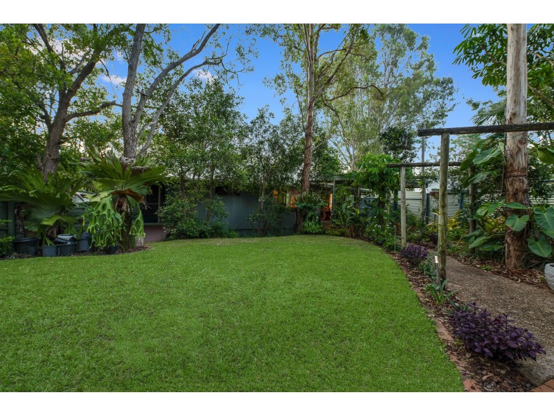 609 Hunchy Road, Hunchy QLD 4555