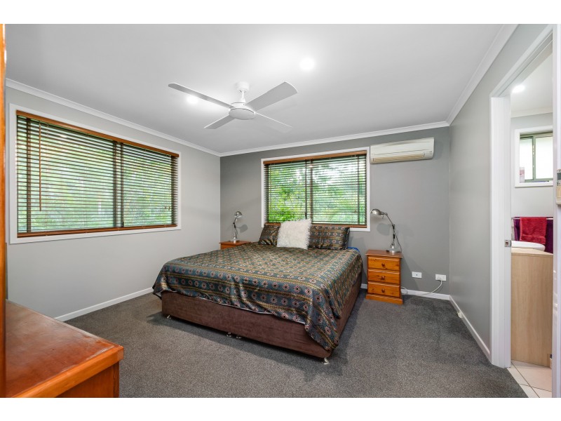 609 Hunchy Road, Hunchy QLD 4555