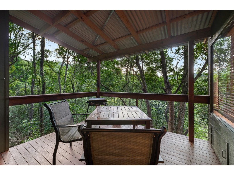 609 Hunchy Road, Hunchy QLD 4555