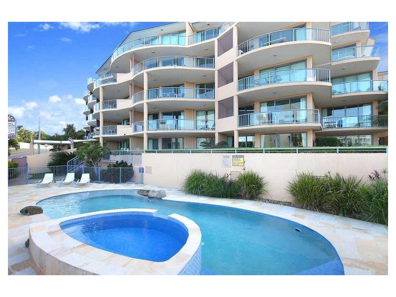 3/4 Buderim Avenue, Alexandra Headland QLD 4572