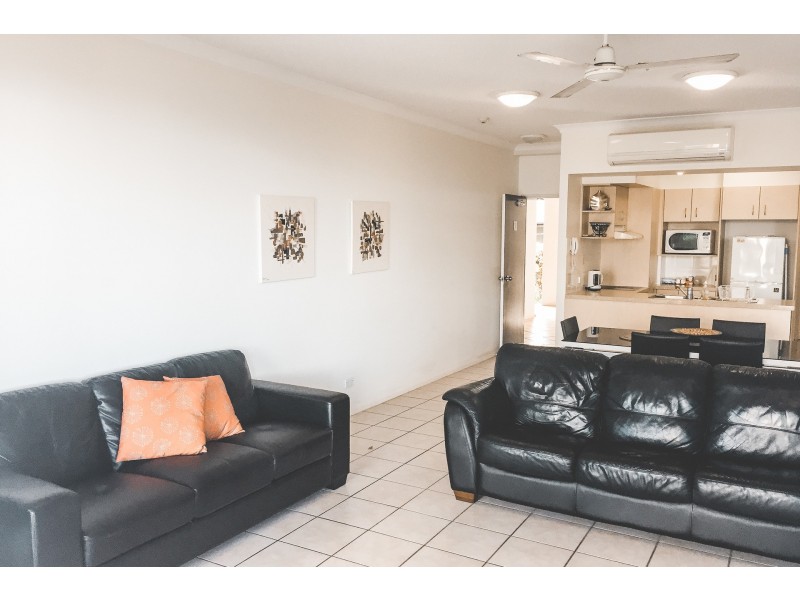 3/4 Buderim Avenue, Alexandra Headland QLD 4572