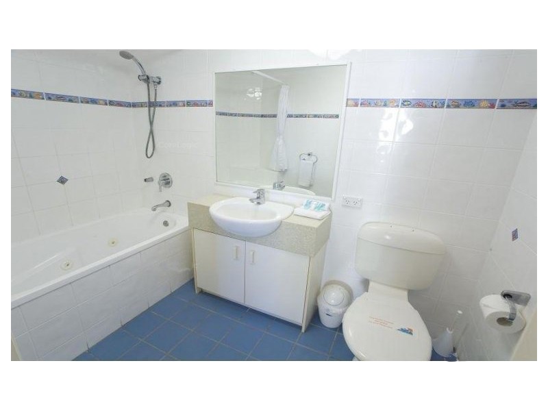 3/4 Buderim Avenue, Alexandra Headland QLD 4572