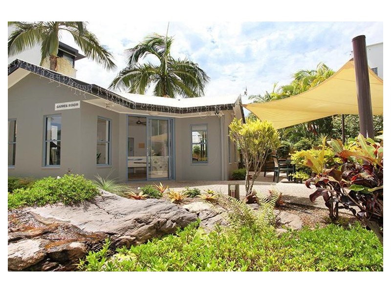 3/4 Buderim Avenue, Alexandra Headland QLD 4572