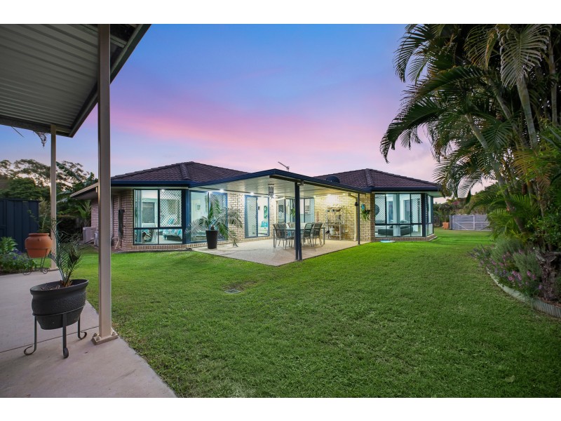 33 Petigrain Avenue, Palmwoods QLD 4555