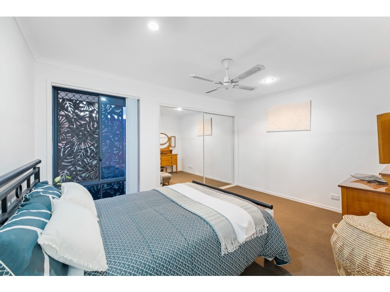 33 Petigrain Avenue, Palmwoods QLD 4555