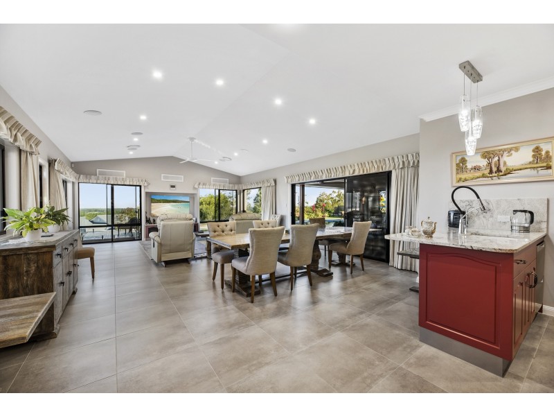 155 Palmview Forest Drive, Palmview QLD 4553