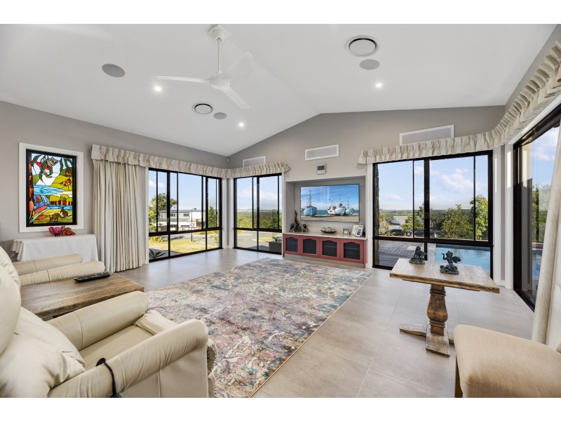 155 Palmview Forest Drive, Palmview QLD 4553