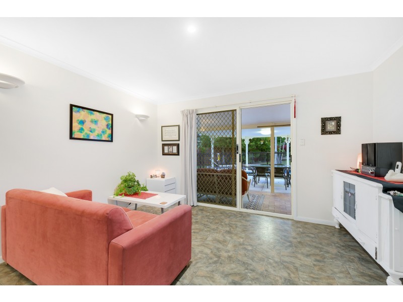 9-11 Klinain Street, Coes Creek QLD 4560