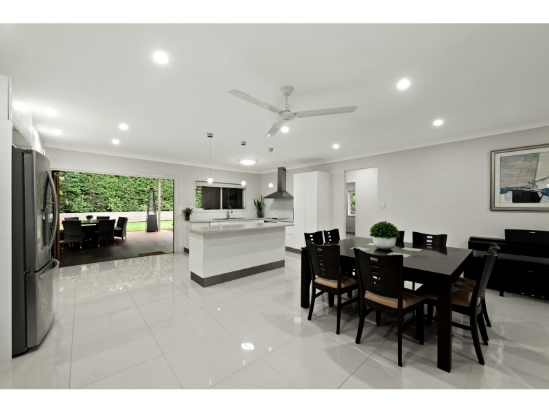 90 Gloucester Road, Buderim QLD 4556