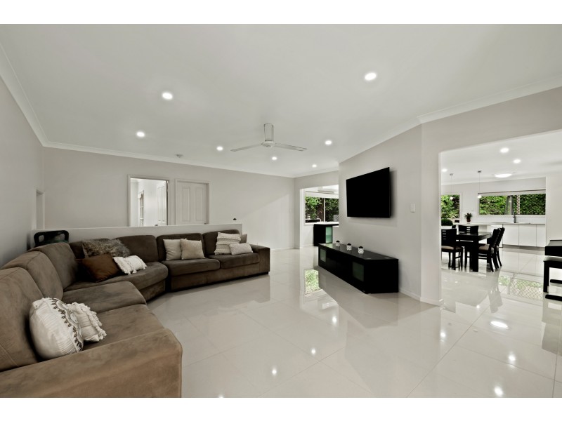 90 Gloucester Road, Buderim QLD 4556