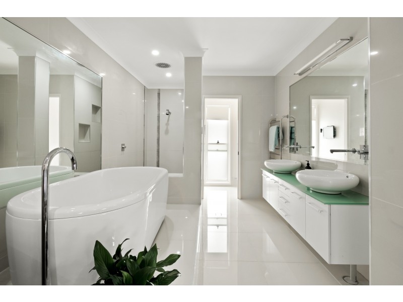 90 Gloucester Road, Buderim QLD 4556