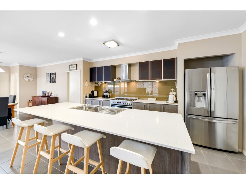 74 Little Mountain Drive, Little Mountain QLD 4551