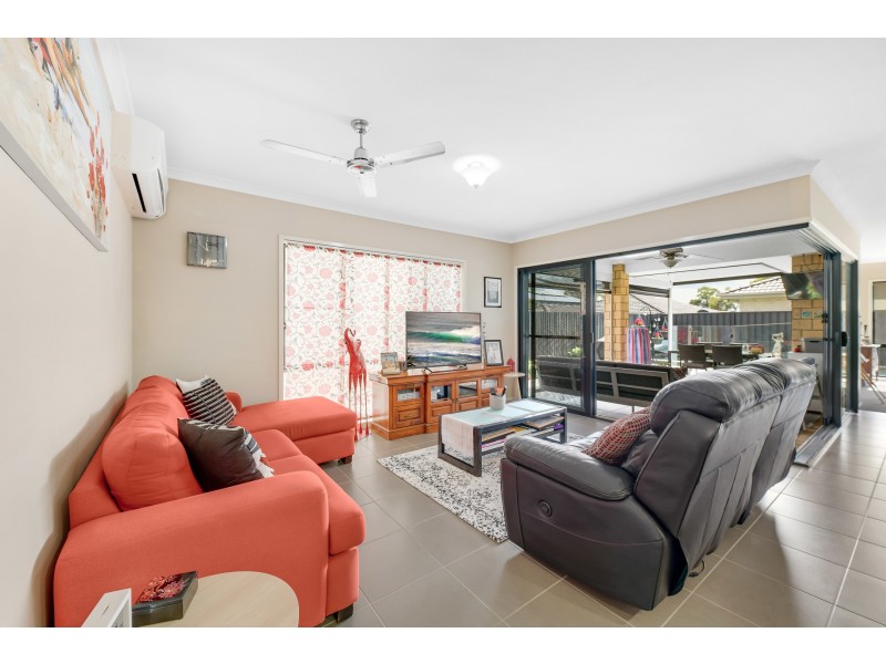 74 Little Mountain Drive, Little Mountain QLD 4551