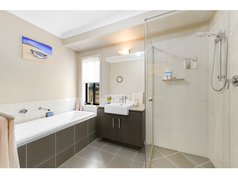 74 Little Mountain Drive, Little Mountain QLD 4551