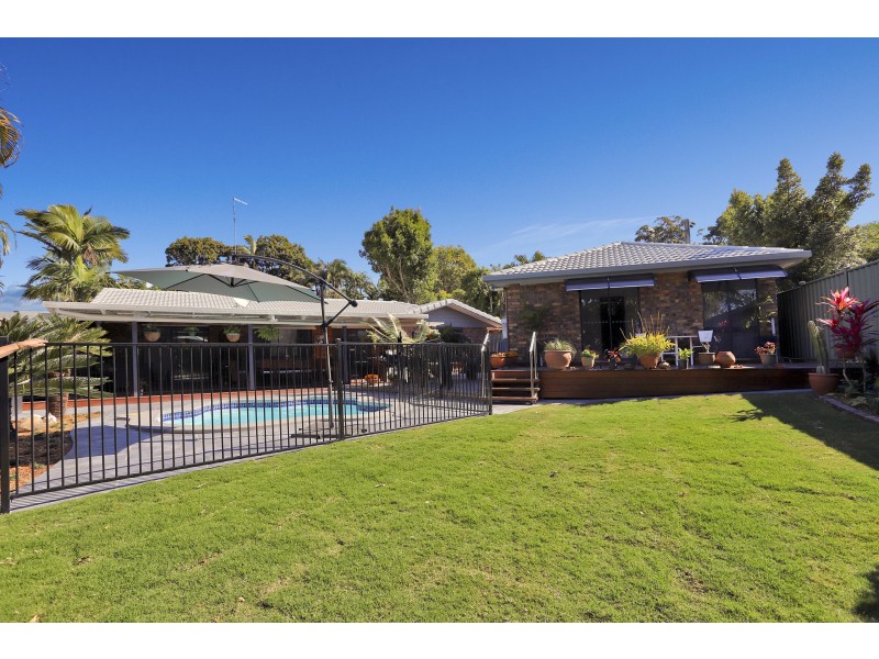 5 Correa Place, Mooloolaba QLD 4557