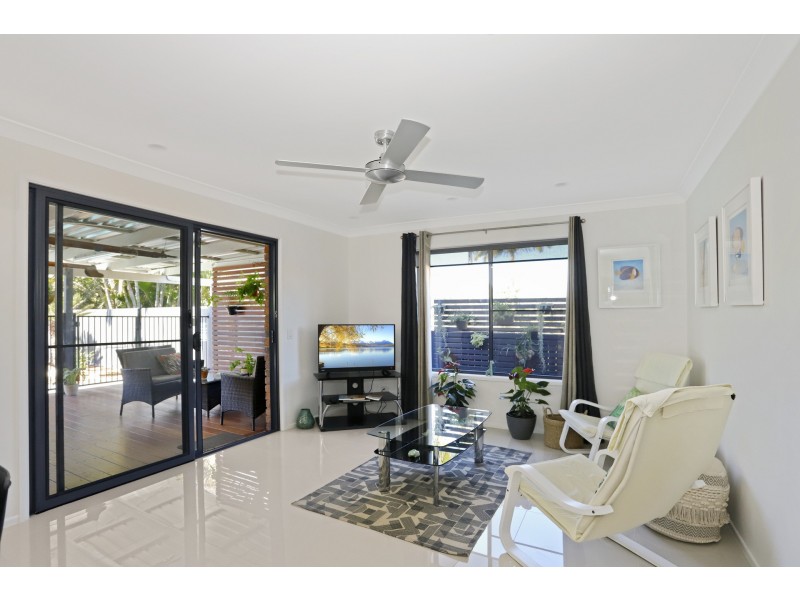 5 Correa Place, Mooloolaba QLD 4557