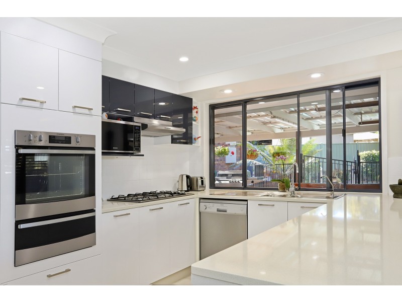 5 Correa Place, Mooloolaba QLD 4557