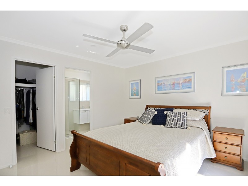 5 Correa Place, Mooloolaba QLD 4557