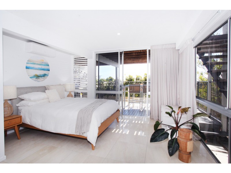 44 Buderim Avenue, Alexandra Headland QLD 4572