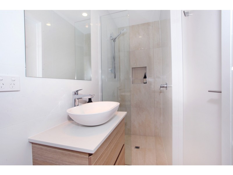 44 Buderim Avenue, Alexandra Headland QLD 4572