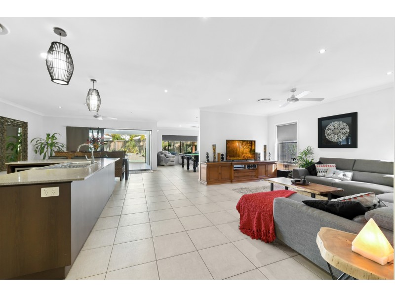 33 Frogmouth Circuit, Mountain Creek QLD 4557