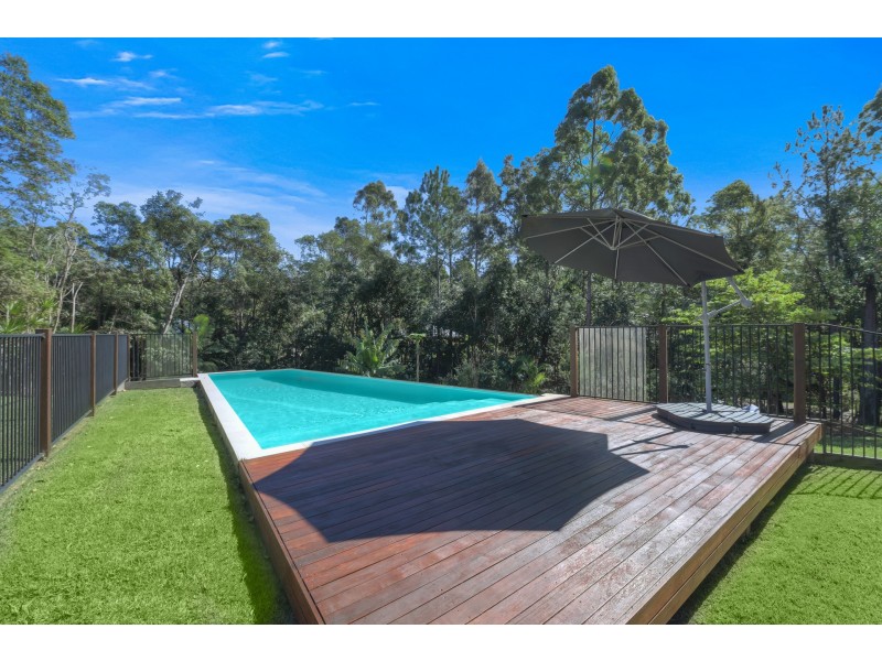 30 Samuel Place, Mooloolah Valley QLD 4553
